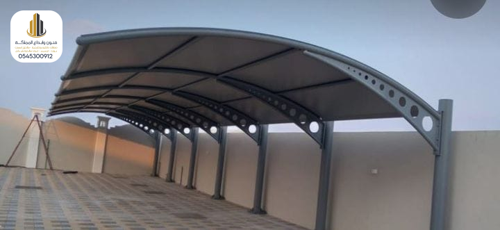 تصميم مظلات السيارات